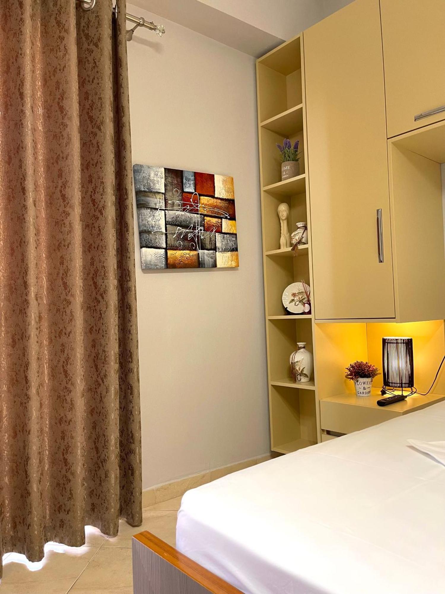 Melina Apartments Sarandë 外观 照片